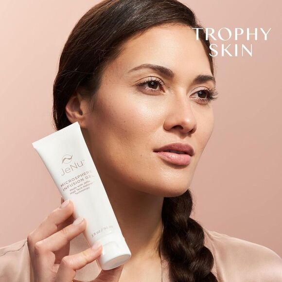 Ultrasonic Infuser Anti Aging Device Face Massager Wrinkles Removal Facial Skin - Picture 4 of 10